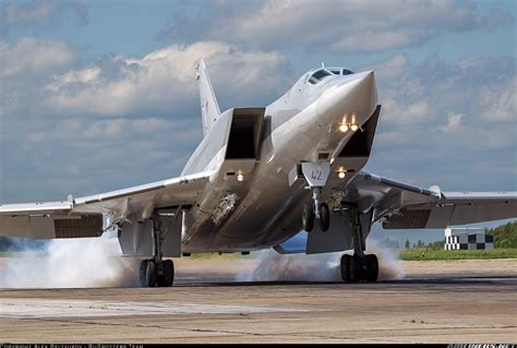 tupolev tu-22m bomber